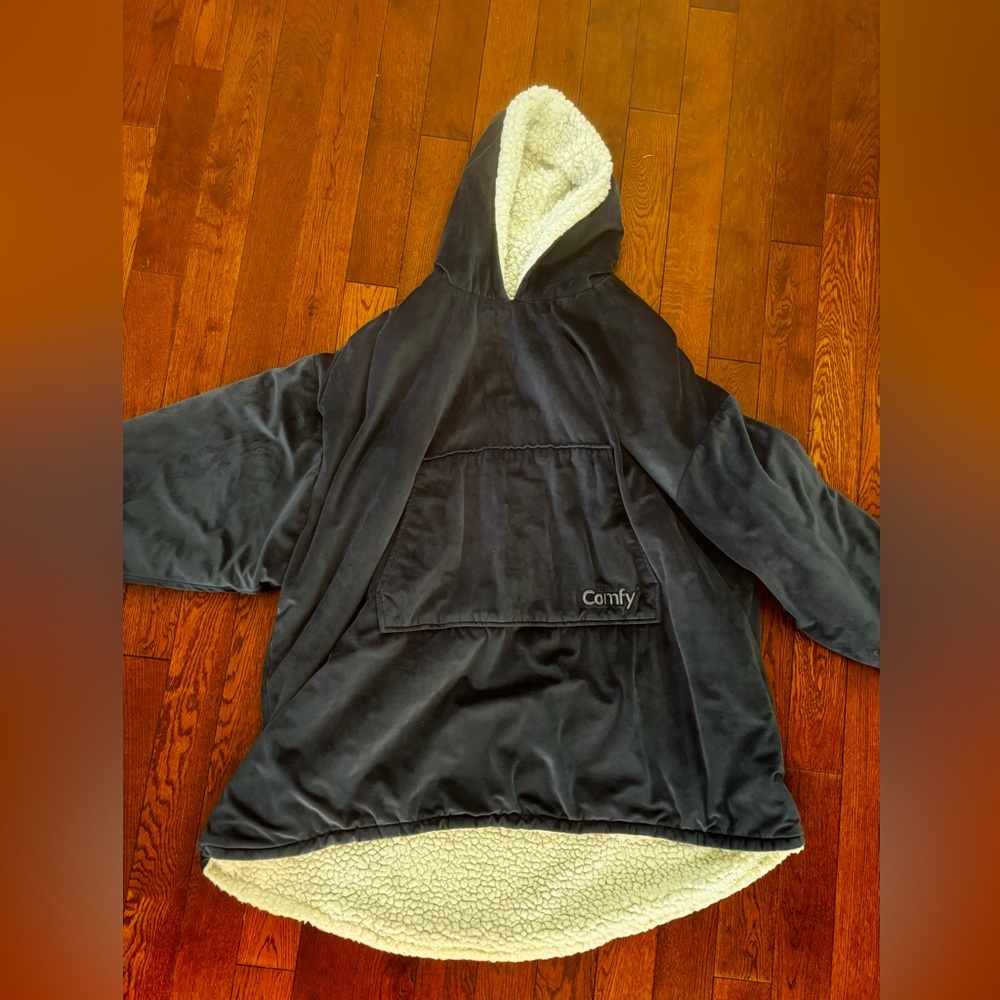 The Comfy Original - new without tags -never worn
